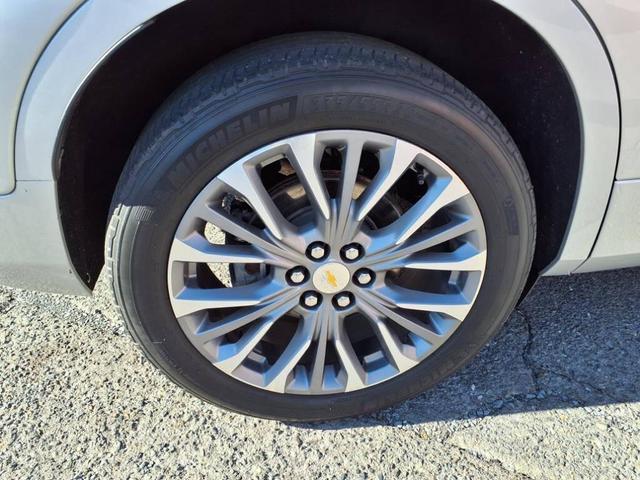 Photo of 2019 Summit White Chevrolet Blazer