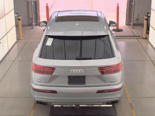 Photo of 2017 Florett Silver Metallic Audi Q7