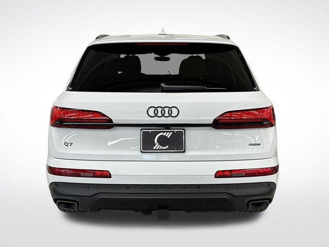 Photo of 2025 Glacier White Metallic Audi Q7