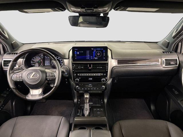 Photo of 2023 White Lexus GX 460