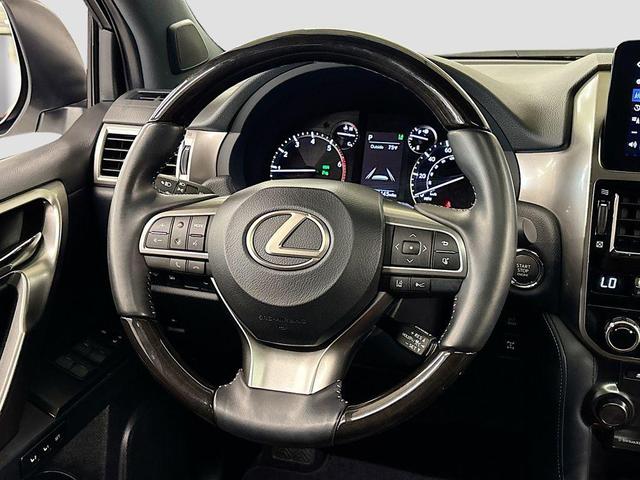 Photo of 2023 White Lexus GX 460