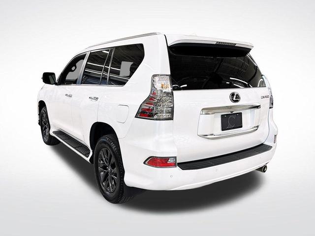 Photo of 2023 White Lexus GX 460