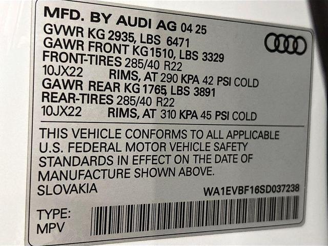 Photo of 2025 Glacier White Metallic Audi Q8