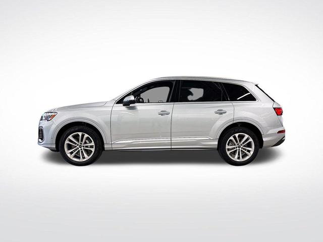Photo of 2025 Satellite Silver Metallic Audi Q7