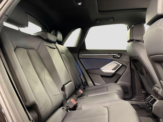 Photo of 2025 Mythos Black Metallic Audi Q3