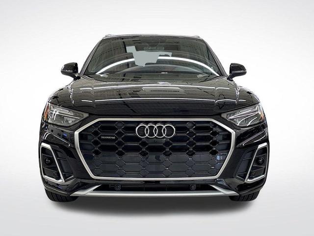 Photo of 2025 Mythos Black Metallic Audi Q5