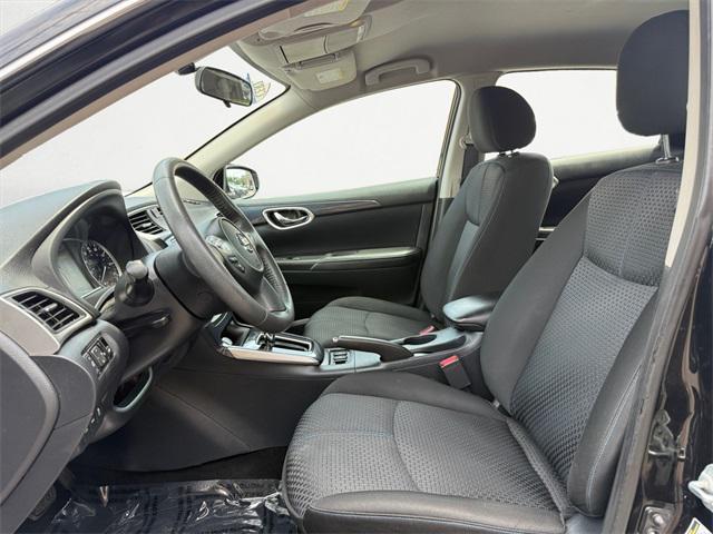 Photo of 2017 Super Black Nissan Sentra