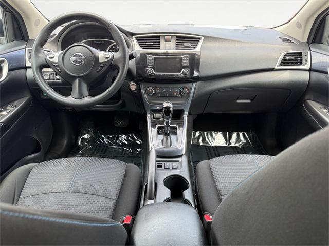 Photo of 2017 Super Black Nissan Sentra