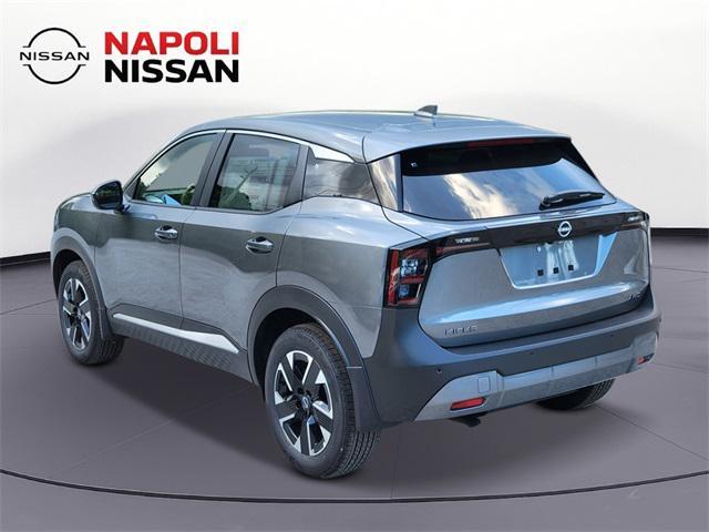 Photo of 2025 Gun Metallic Nissan Kicks