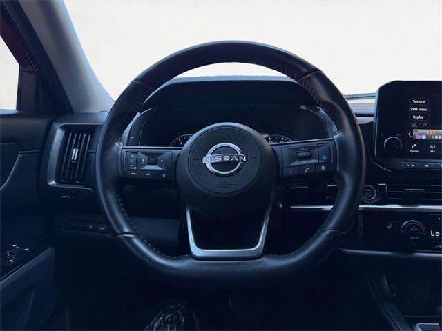Photo of 2023 Scarlet Ember Tintcoat/Super Black Nissan Pathfinder