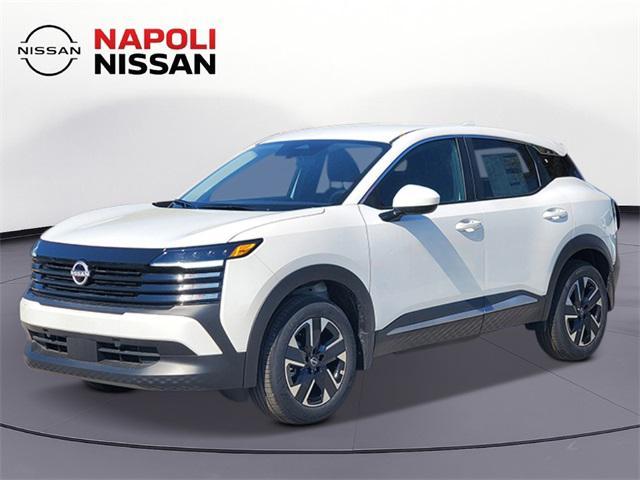 Photo of 2025 Aspen White Tricoat Nissan Kicks