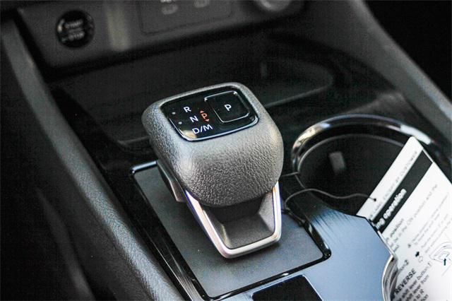 Photo of 2025 Everest White Pearl Nissan Rogue