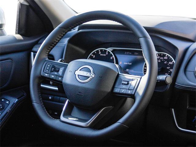 Photo of 2025 Everest White Pearl Nissan Rogue