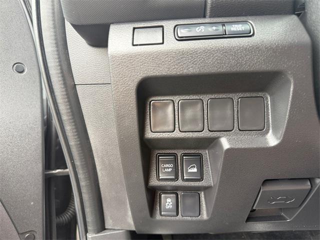 Photo of 2024 Gun Metallic Nissan Frontier