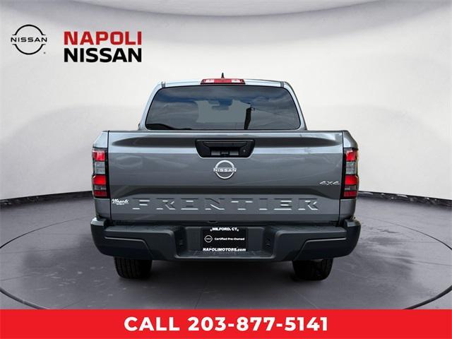 Photo of 2024 Gun Metallic Nissan Frontier