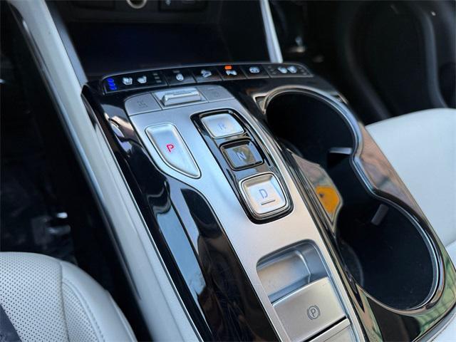Photo of 2023 Shimmering Silver Hyundai TUCSON