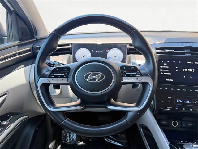 Photo of 2023 Shimmering Silver Hyundai TUCSON