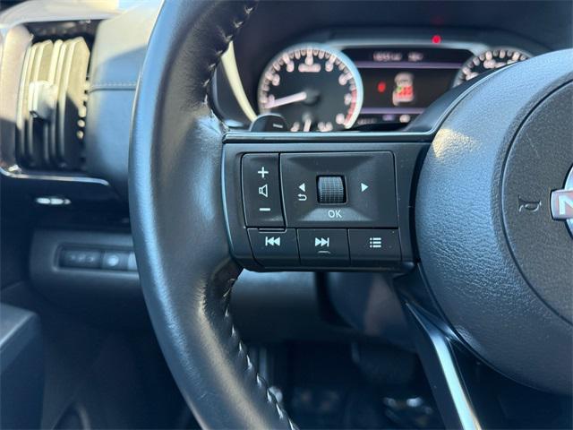 Photo of 2024 Gun Metallic Nissan Pathfinder