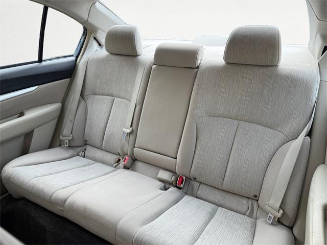 Photo of 2013 Deep Indigo Pearl Subaru Legacy