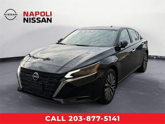 Photo of 2024 Super Black Nissan Altima