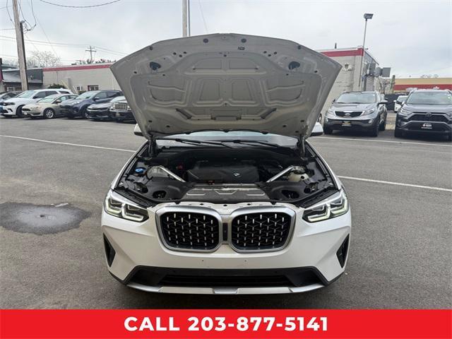 Photo of 2023 White Metallic BMW X4