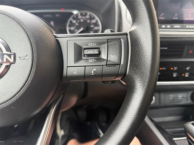 Photo of 2022 Caspian Blue Metallic Nissan Rogue