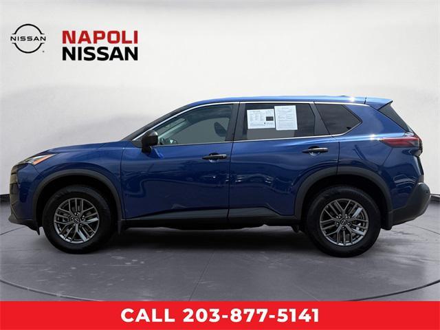 Photo of 2022 Caspian Blue Metallic Nissan Rogue