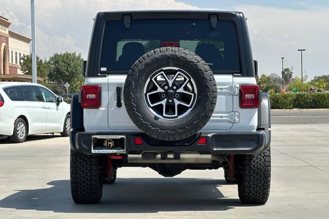 Photo of 2024 Bright White Clearcoat Jeep Wrangler