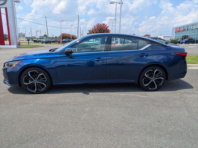 Photo of 2023 Deep Blue Pearl Nissan Altima