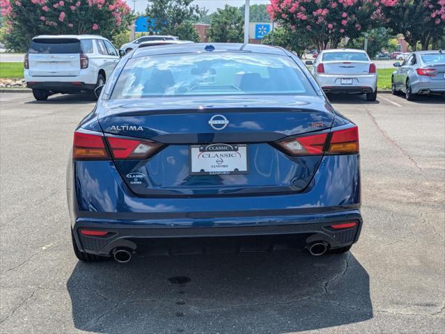 Photo of 2023 Deep Blue Pearl Nissan Altima
