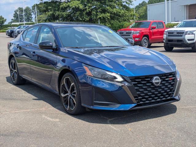 Photo of 2023 Deep Blue Pearl Nissan Altima