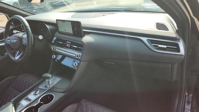 Photo of 2025 Vik Black Genesis G70