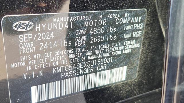 Photo of 2025 Vik Black Genesis G70