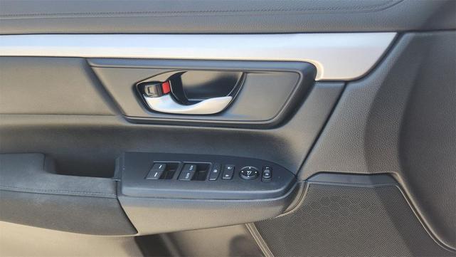 Photo of 2022 Platinum White Pearl Honda CR-V