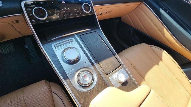 Photo of 2023 Alta White Genesis GV80