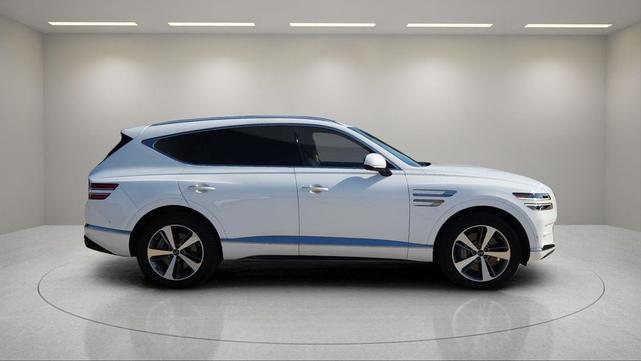 Photo of 2023 Alta White Genesis GV80