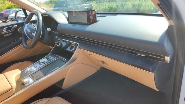 Photo of 2023 Alta White Genesis GV80