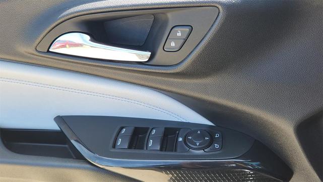Photo of 2024 Mosaic Black Metallic Chevrolet Trax