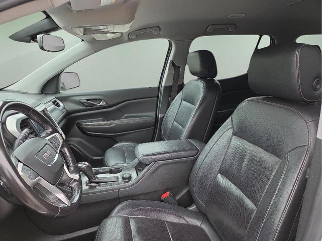 Photo of 2018 Summit White GMC Acadia