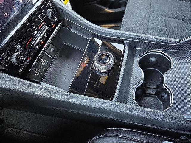 Photo of 2025 Silver Zynith Jeep Grand Cherokee