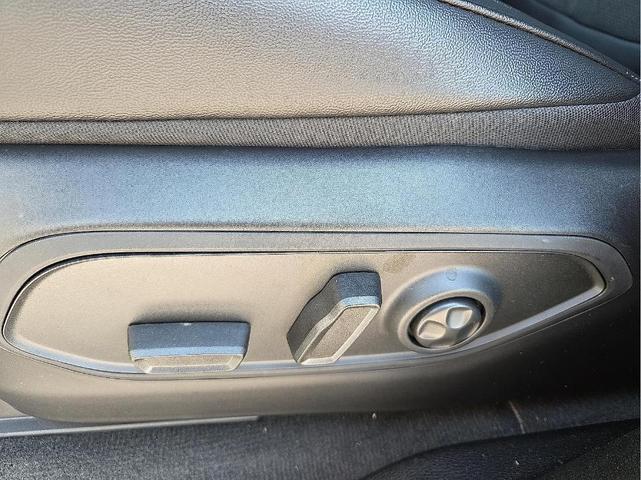 Photo of 2025 Silver Zynith Jeep Grand Cherokee