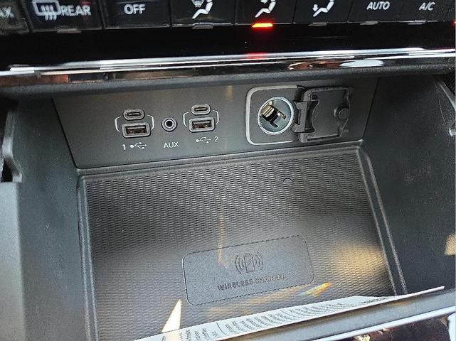 Photo of 2025 Silver Zynith Jeep Grand Cherokee L
