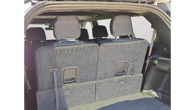 Photo of 2025 Silver Zynith Jeep Grand Cherokee L