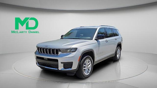 Photo of 2025 Silver Zynith Jeep Grand Cherokee L
