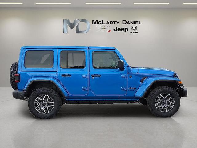 Photo of 2025 Hydro Blue Pearl Jeep Wrangler