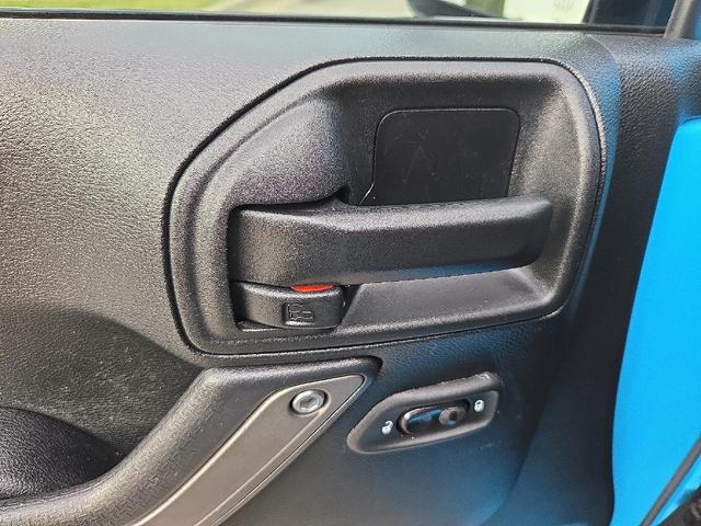 Photo of 2017 Chief Clearcoat Jeep Wrangler Unlimited