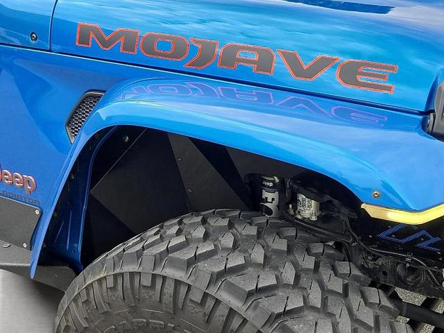 Photo of 2021 Hydro Blue Pearlcoat Jeep Gladiator