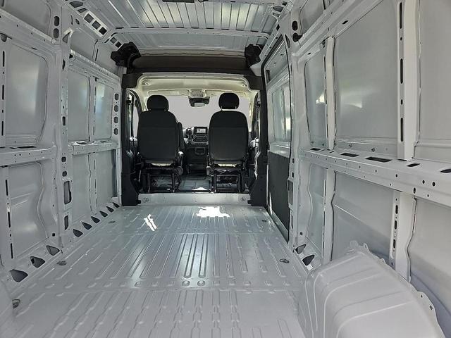 Photo of 2025 Bright White Clearcoat RAM ProMaster 2500
