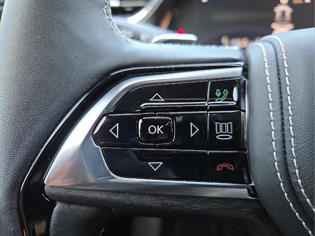 Photo of 2025 Bright White Clearcoat Jeep Grand Cherokee