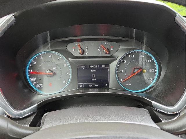 Photo of 2019 Summit White Chevrolet Equinox